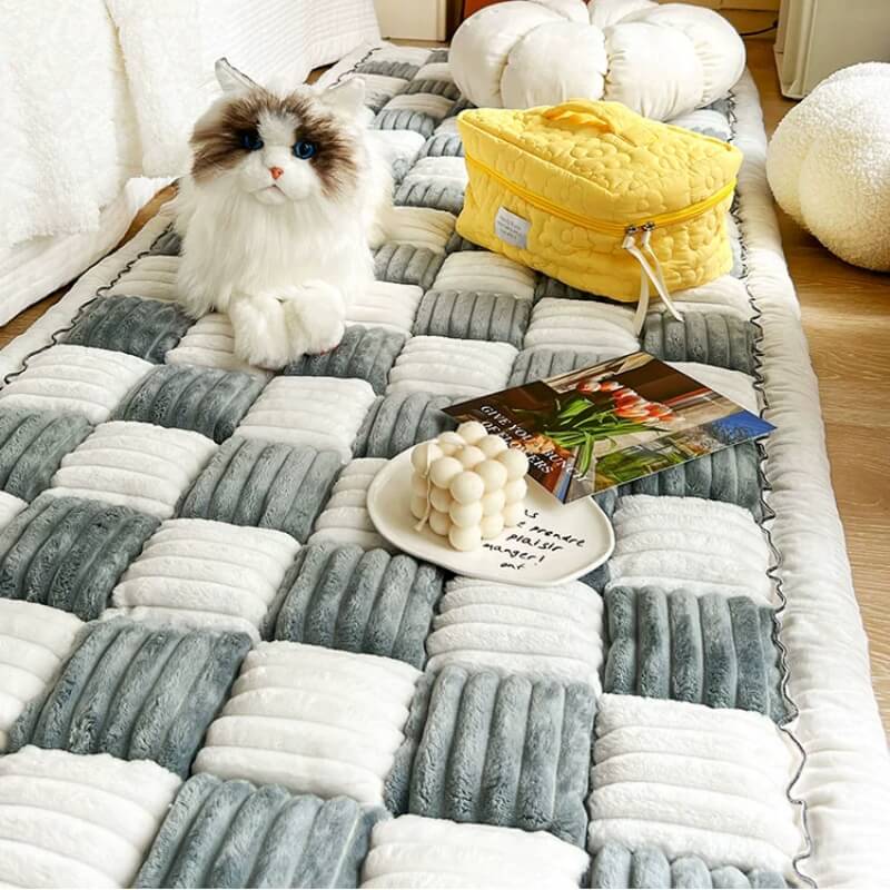 Dog Blanket for Couch – Cream Plaid Fuzzy Chenille Sofa Protector & Washable Pet Mat