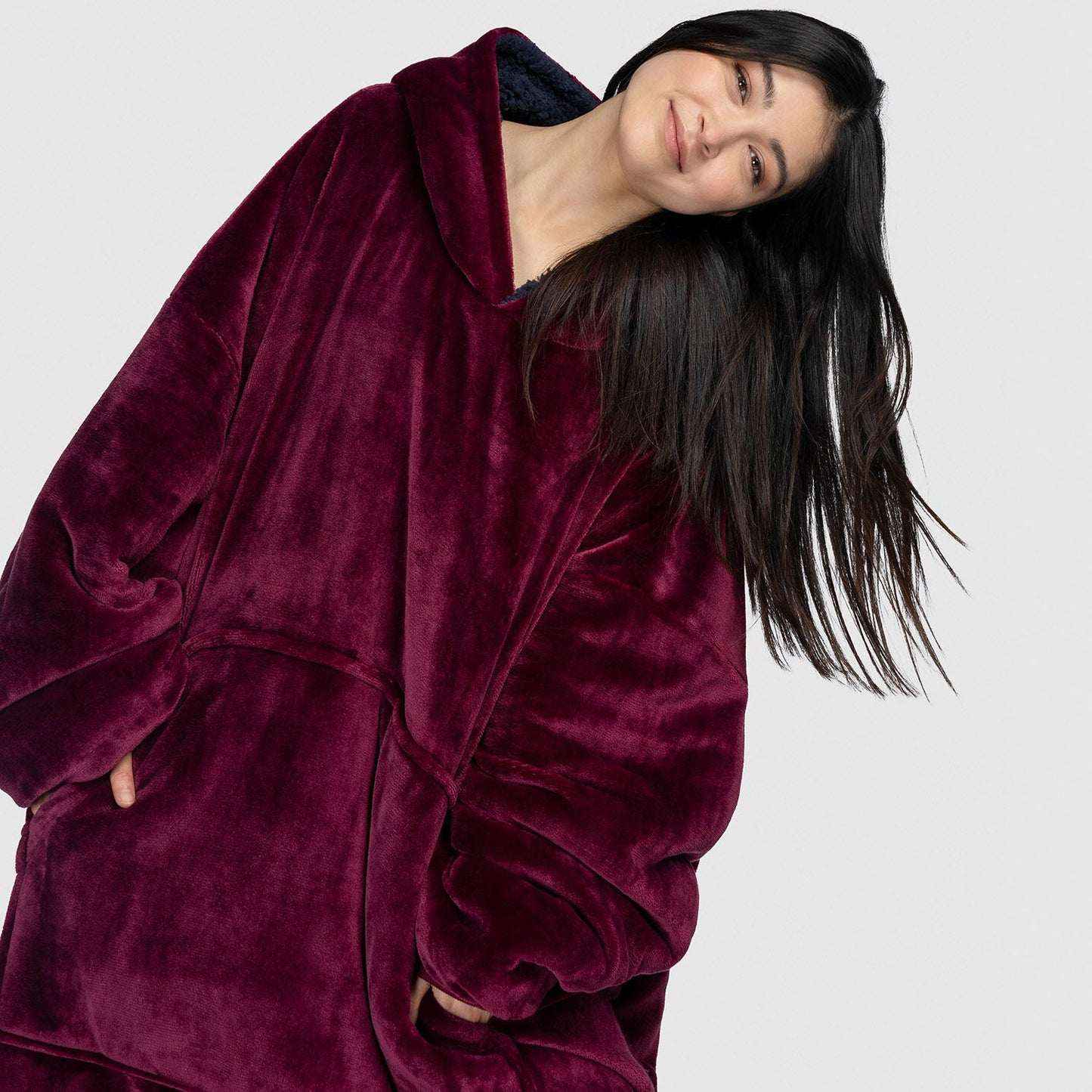 Oversized Wearable Blanket Hoodie – Wine | Sherpa Lined, Double-Layer, One Size, Machine Washable, Large Pocket