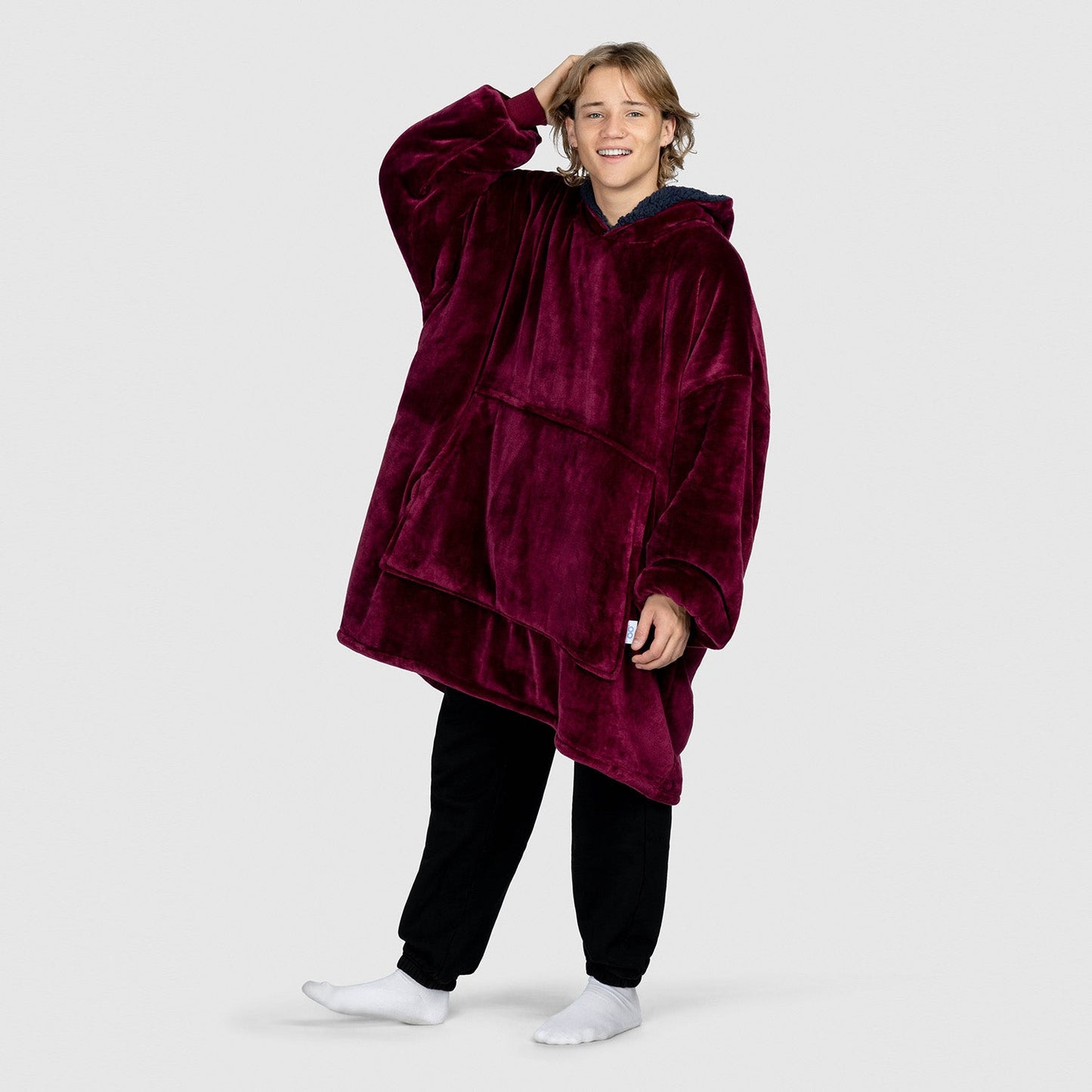 Oversized Wearable Blanket Hoodie – Wine | Sherpa Lined, Double-Layer, One Size, Machine Washable, Large Pocket