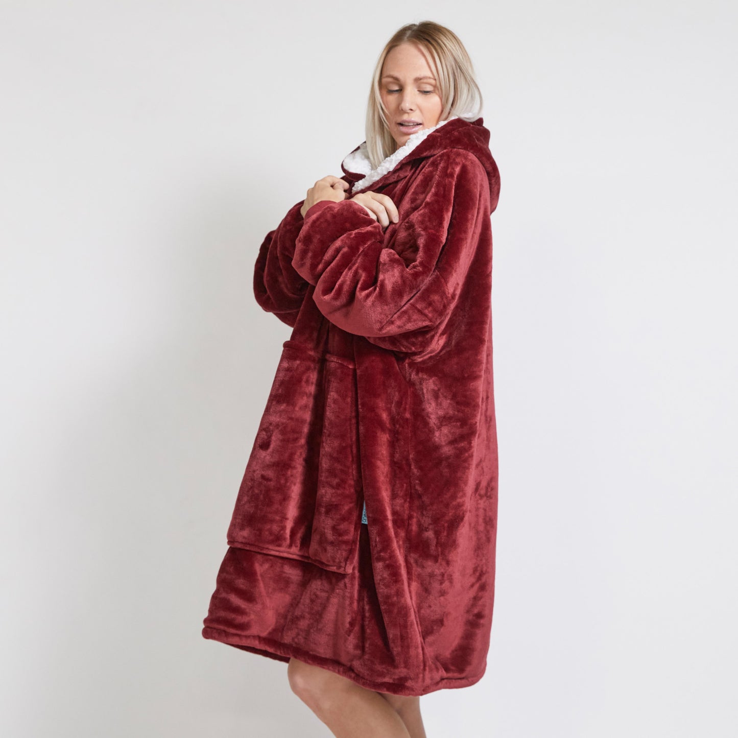 Oversized Hoodie Blanket – Wine | Sherpa Lined, Double-Layer, One Size, Machine Washable, Large Pocket