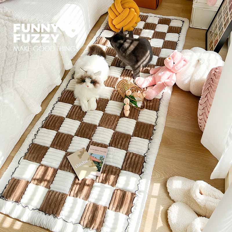 Dog Blanket for Couch – Cream Plaid Fuzzy Chenille Sofa Protector & Washable Pet Mat