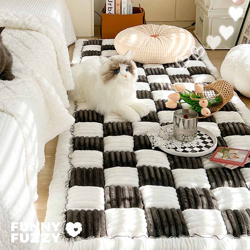 Dog Blanket for Couch – Cream Plaid Fuzzy Chenille Sofa Protector & Washable Pet Mat