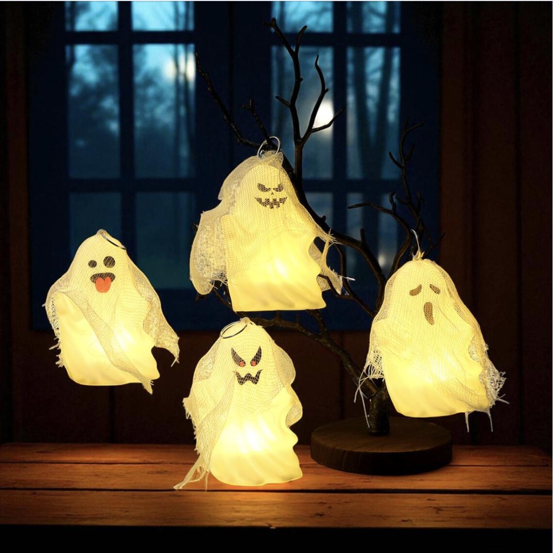 Halloween Skull String Lights – LED Hanging Skeleton Ghost Décor for Indoor & Outdoor Halloween Decorations