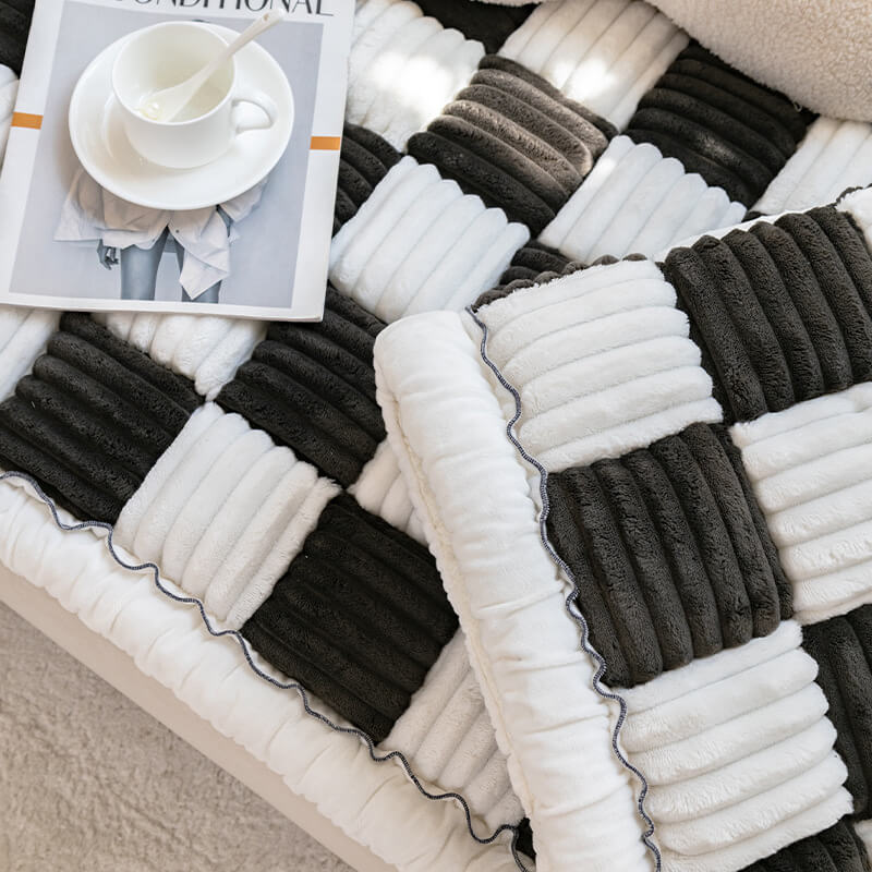 Dog Blanket for Couch – Cream Plaid Fuzzy Chenille Sofa Protector & Washable Pet Mat