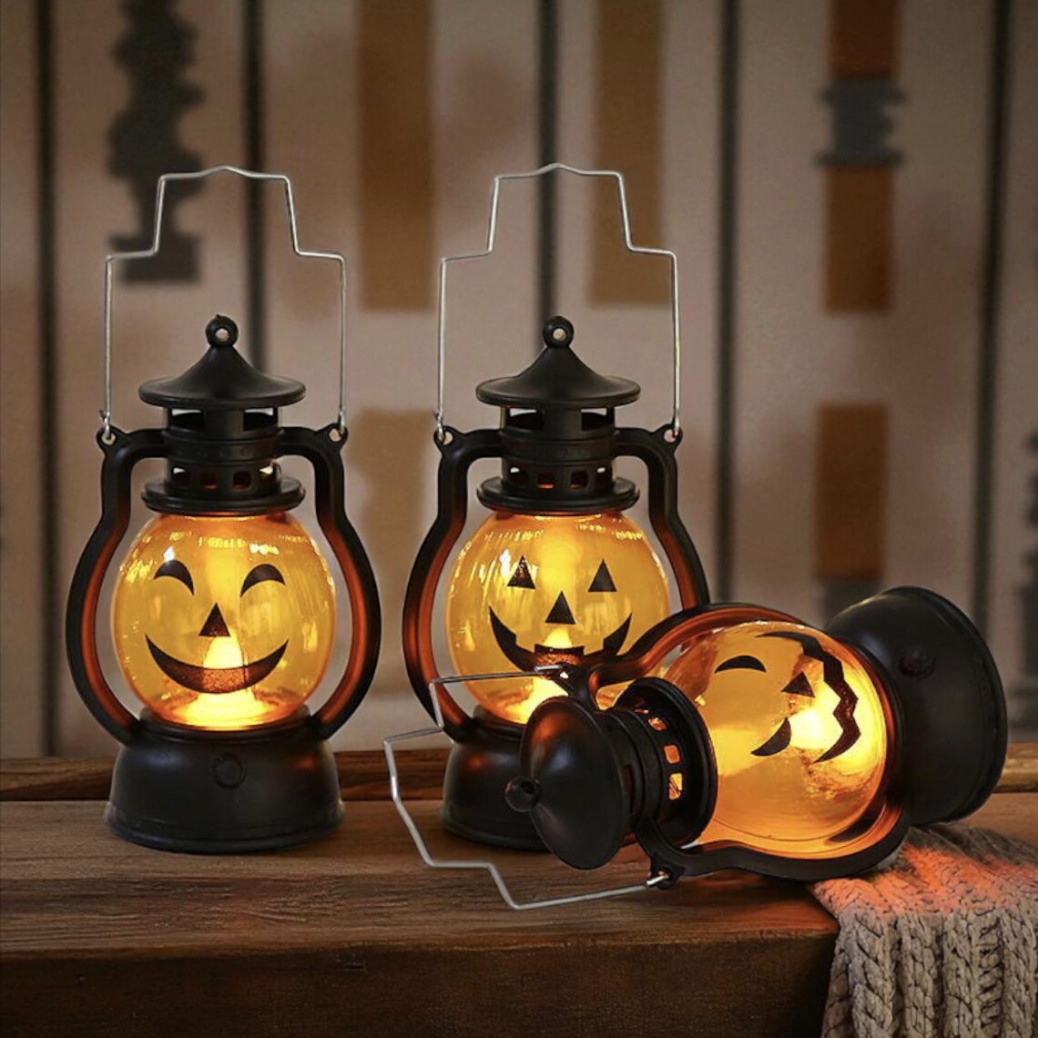Halloween Lantern Set – Pumpkin & Skull LED Lamps, Haunted House Party Décor, Spooky Halloween Lights